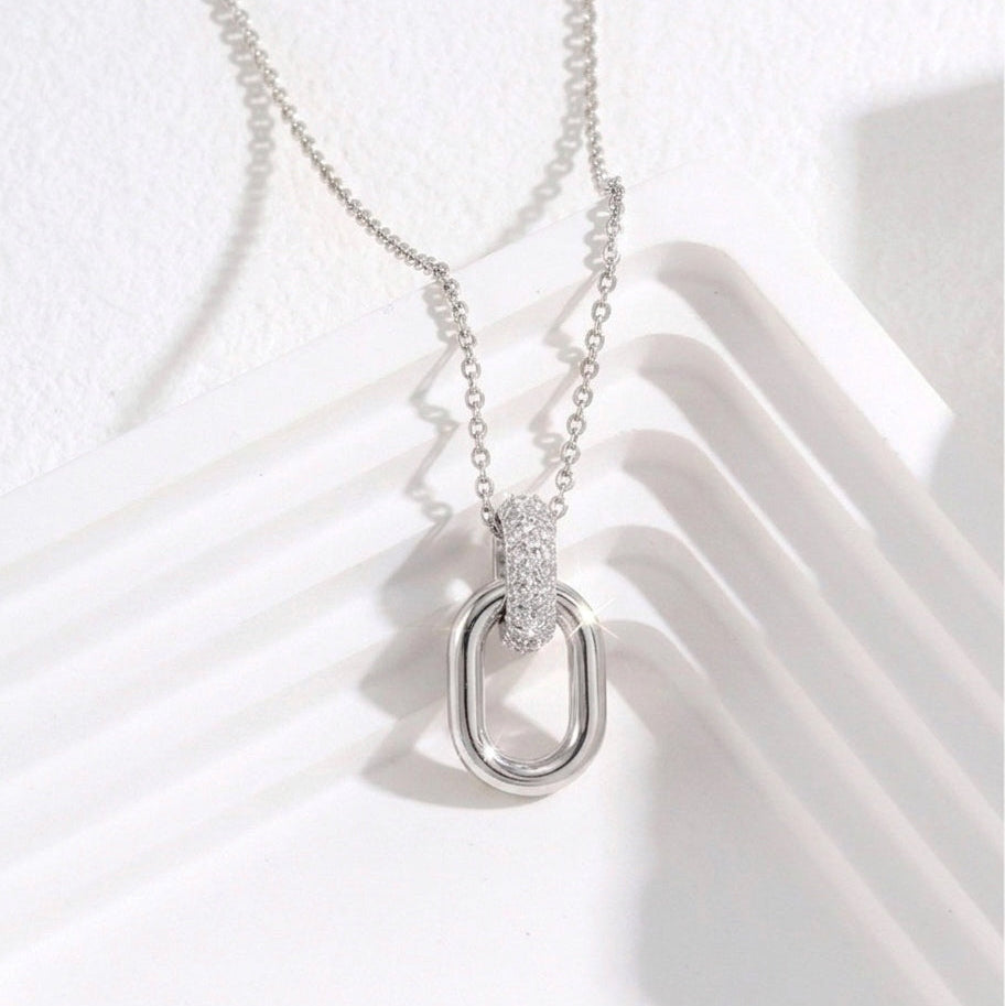 Zyra Oval Pendant